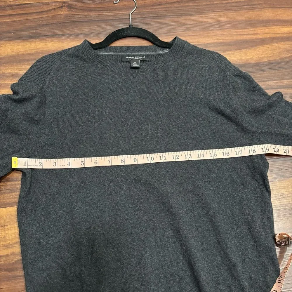 Banana Republic Men’s Small Dark Grey Cotton Cashmere Long Sleeve Sweater